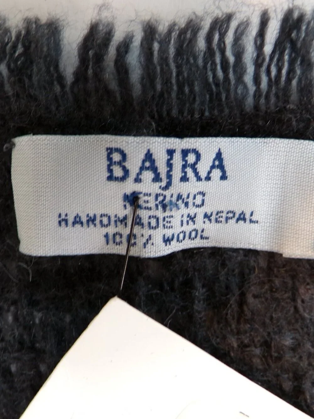 Bajra Merino Handmade in Nepal 100% Wool Scarf Shawl Wrap Charcoal NWT 56